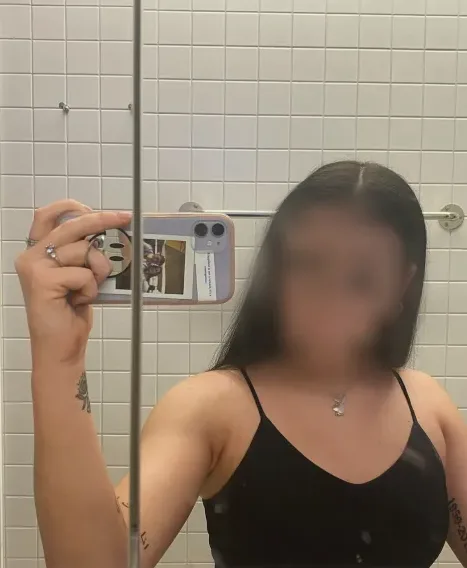 Yasmina, 26 años